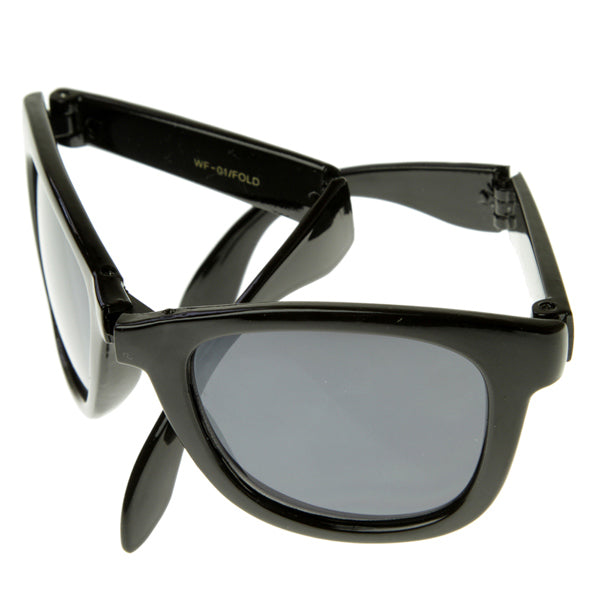 Limited Edition Folding Folding Compact Pocket Horn Rimmed Sunglasses 8377 + Pouch
