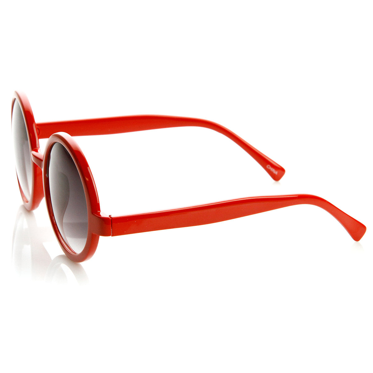 Round sunglasses cheap plastic frame