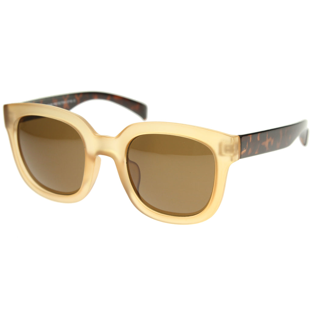 Creme-Tortoise / Brown