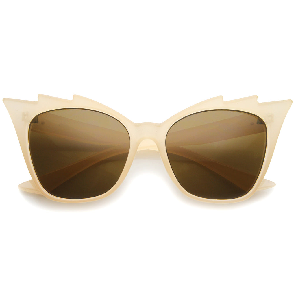 Cream / Brown