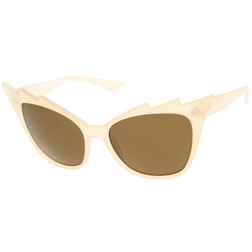 Cream / Brown