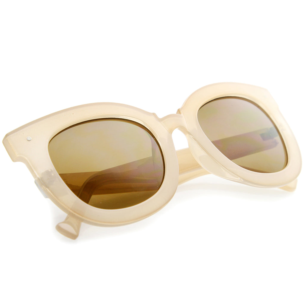 Creme / Brown