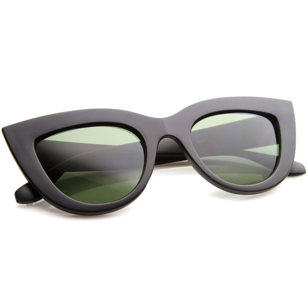 Matte Black / Green