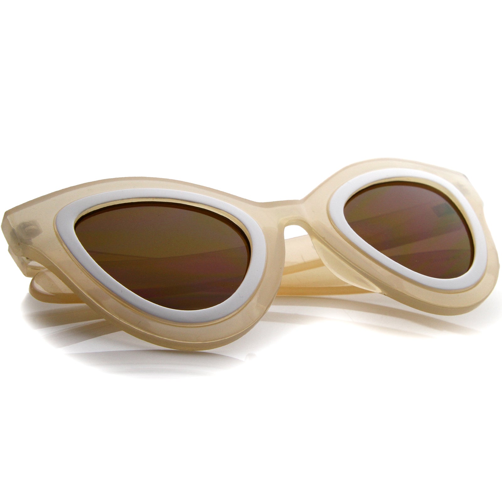 Creme-White / Brown