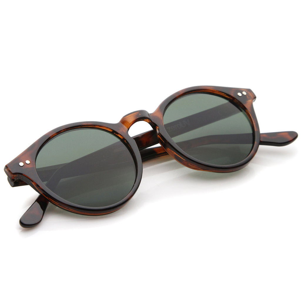 Shiny Brown Tortoise / Green