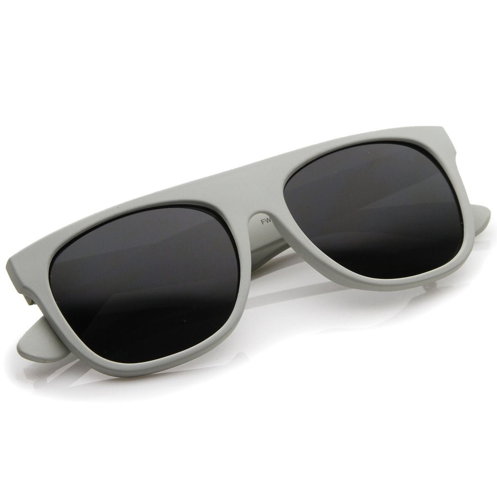 Rubberized Light Grey / Smoke