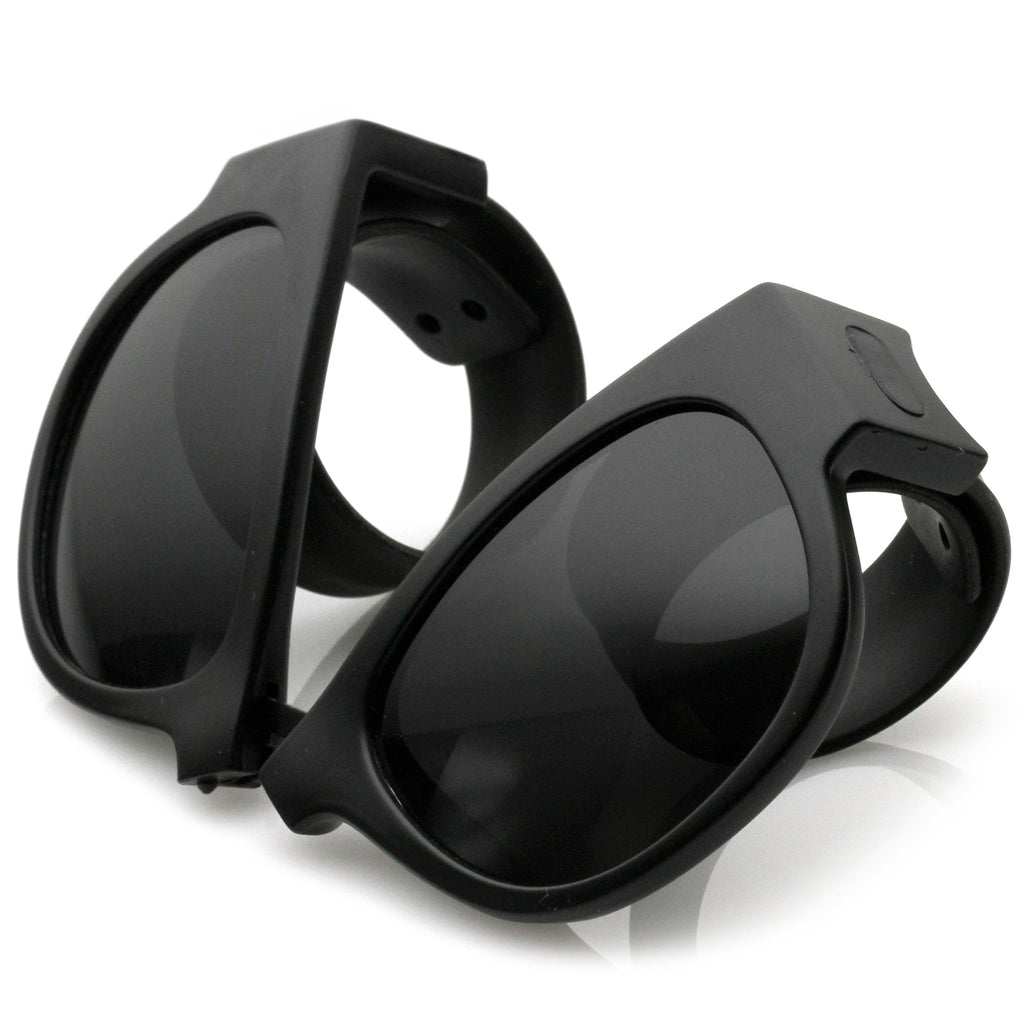 Black-Black / Smoke