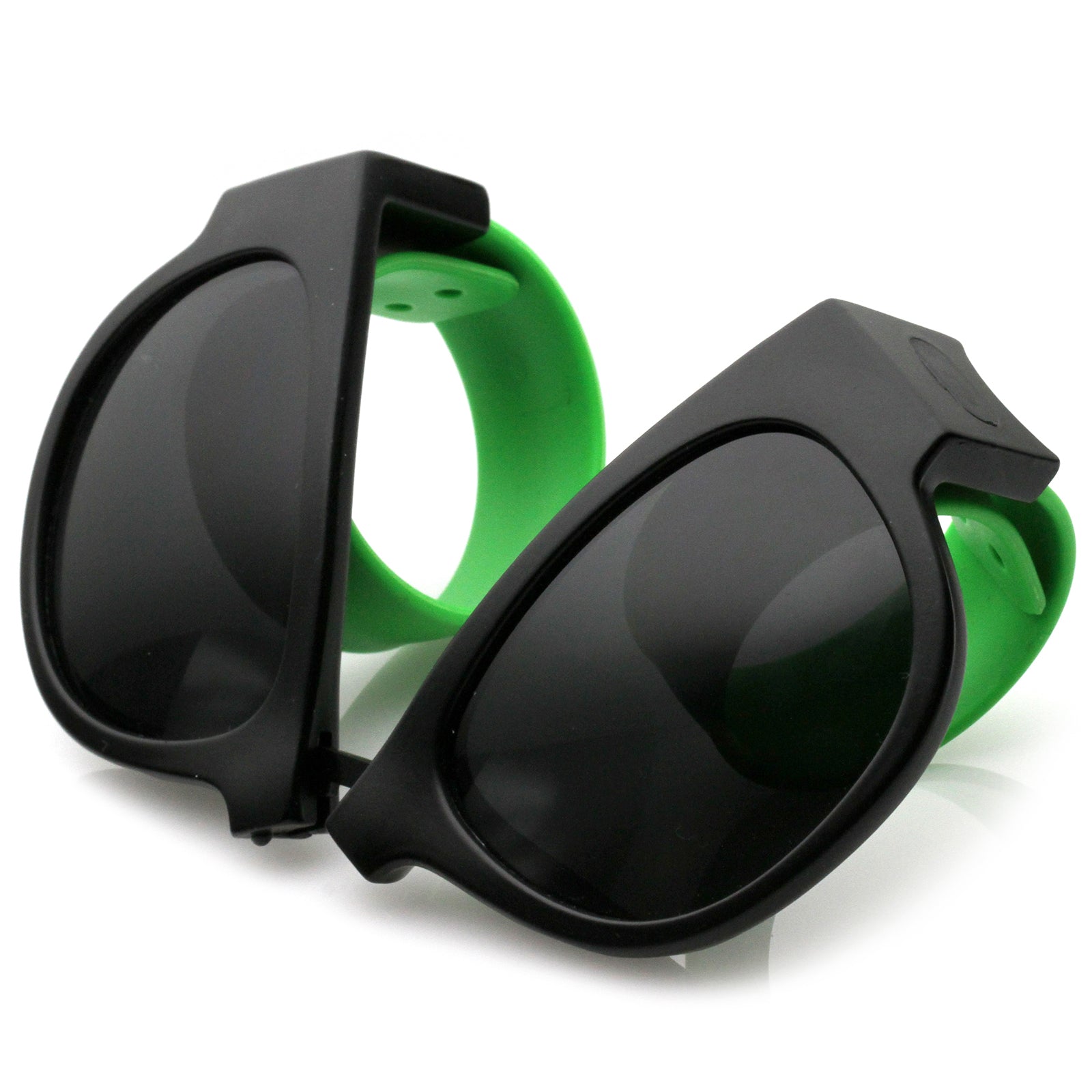 Black-Green / Smoke