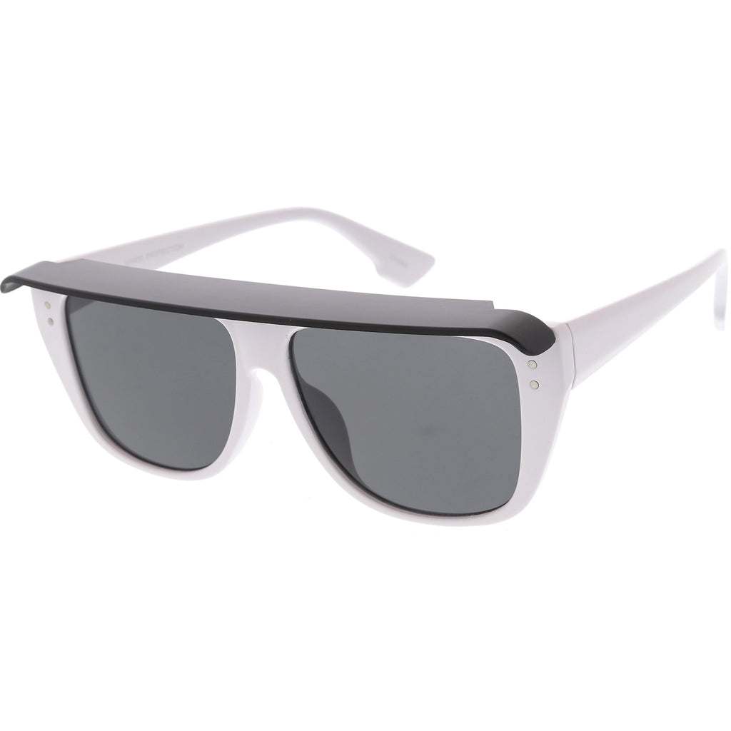 White / Smoke