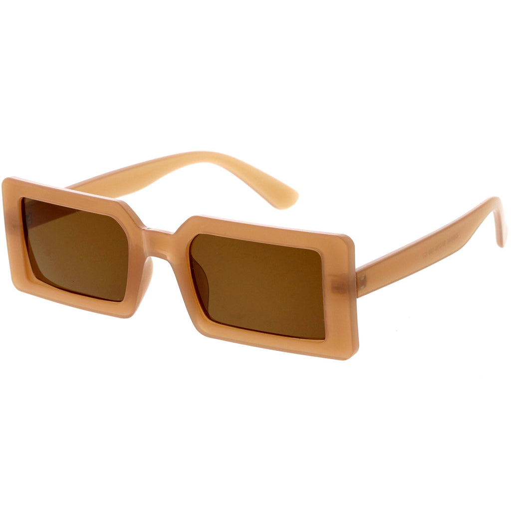 Apricot / Brown
